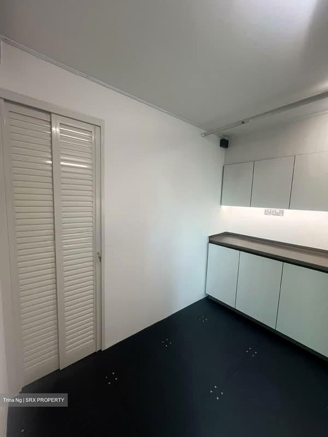 Hub Synergy Point (D2), Office #626965441